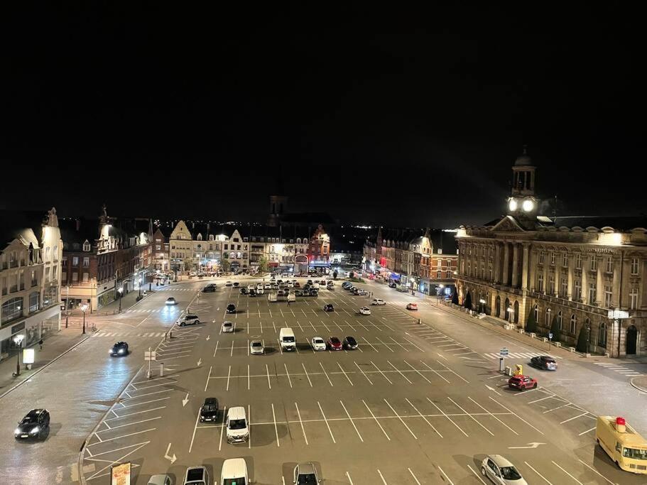 Appartement Place De Cambrai Eksteriør billede